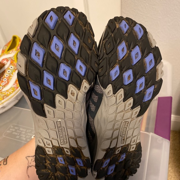 Merrell hiking shoes - Picture 3 of 4